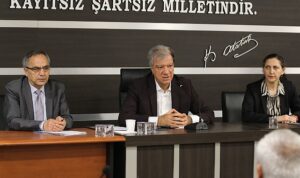 baskan-engin-narlidereye-hizmet-etmekten-gurur-duyduk-p9x3AdYj.jpg