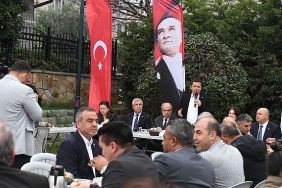 baskan-erkan-aydin-yenibaglar-mahallesini-ziyaret-etti.jpg