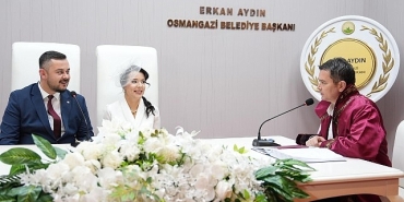baskan-erkan-aydin-yilin-son-nikahini-kiydi.jpg