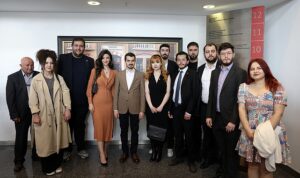baskan-guner-chp-genel-merkezinde-partililerle-bayramlasti-2kylE6hV.jpg