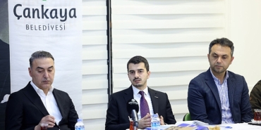 baskan-guner-gaziosmanpasa-ve-kizilay-bolgesi-muhtarlariyla-bir-araya-geldi.jpg
