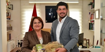 baskan-hatice-gencay-cevreci-belediyeler-birligi-toplantisinda-yer-aldi.jpg