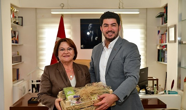 baskan-hatice-gencay-cevreci-belediyeler-birligi-toplantisinda-yer-aldi.jpg
