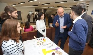 baskan-ibrahim-sandikci-ogrencilerimize-yillik-28-milyon-turk-lirasi-destek-sagliyoruz-QLXnzl7F.jpg