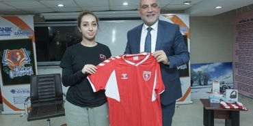 baskan-ibrahim-sandikci-ogrencilerimizin-sinav-ucretlerini-karsiliyoruz.jpg