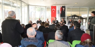 baskan-kirgoz-kabakum-mahallesinde-vatandaslarla-bulustu.jpg