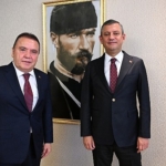 baskan-muhittin-bocek-chp-genel-baskani-ozgur-ozeli-ziyaret-etti.jpg
