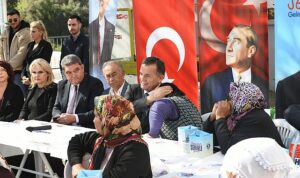 baskan-ozyigit-merkez-ve-kirsal-mahallelerde-kadinlarla-bulustu-l4MfUOid.jpg