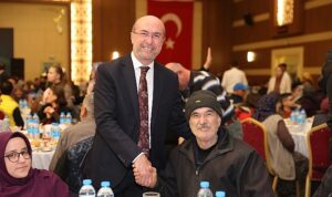 baskan-pekyatirmaci-gunduz-esnaf-ziyareti-aksam-ise-iftar-ve-teravih-bulusmalari-ile-ramazanin-bereketine-3MkTlNTX.jpg