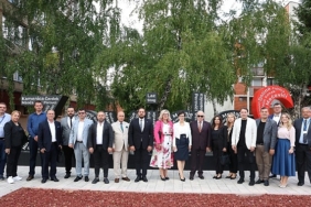 Başkan Şadi Özdemir Zavidovići’nin Şehir Günü törenlerine katıldı