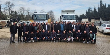 baskan-sezer-isci-ve-emekcilerin-gununu-kutladi.jpg