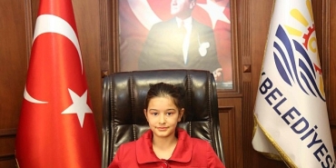 baskan-sezer-koltugunu-asli-ciraka-devretti.jpg