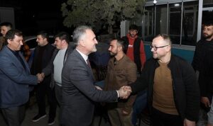 baskan-taban-sikmadik-el-calmadik-kapi-birakmiyor-EFgXSvFF.jpg