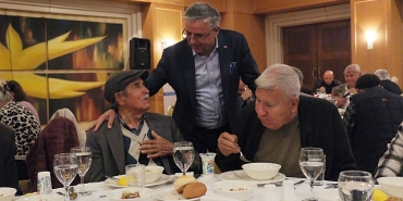 baskan-topaloglundan-kemerin-cinarlarina-iftar.jpg