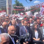 baskan-tugay-chpnin-buyuk-emekli-mitingine-katildi-vOcv341O.jpg