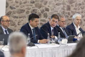 baskan-tugay-enerji-guvenligi-icin-sehirler-kendi-sistemlerini-kurmali.jpg