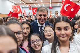 baskan-tugay-gencleri-ve-cocuklari-agirladi.jpg