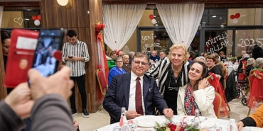 baskan-tugay-huzurevi-sakinleri-ile-bir-araya-geldi.jpg