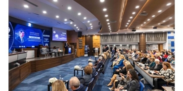 baskan-tugay-izikadin-medsparc-uluslararasi-is-zirvesini-acti.jpg