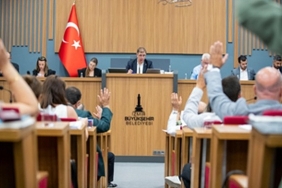 baskan-tugay-yanginin-yaralarini-birlikte-saracagiz.jpg