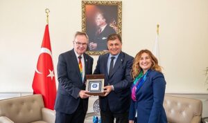 baskan-tugaydan-kadin-ve-cocuklara-yonelik-projelere-destek-sozu-RQGvxTjE.jpg