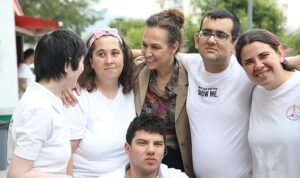 baskan-unsal-engelleri-sevgiyle-asacagiz-NWVSI1UR.jpg