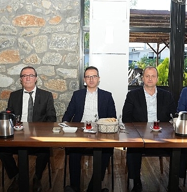 Başkan Usta'dan Muhtarlarla Güçlü İş Birliği Mesajı