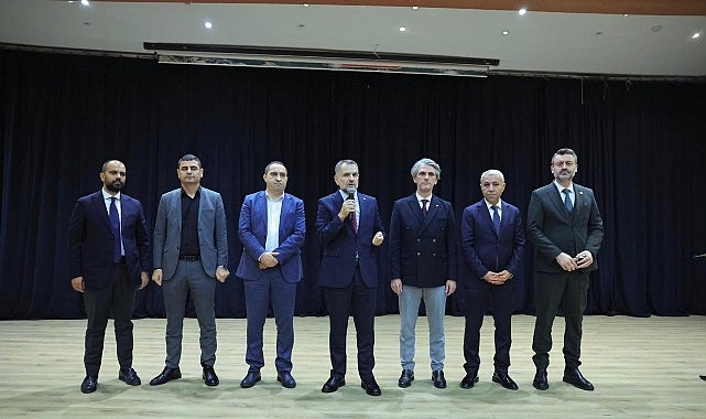 Başkan Vekili İbrahim Akın belediye personeli ile buluştu