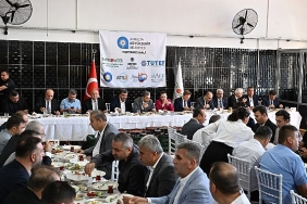 baskan-vekili-ozdemir-antalya-toptanci-halinde.jpg