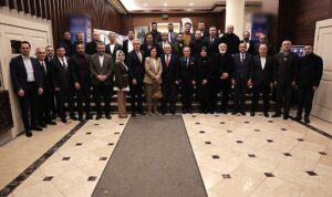 baskanlar-kuruluna-konuk-olan-bilgin-5-yili-degerlendirdi-8RpXGTrC.jpg