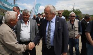 baskoydeki-dede-helvasi-geleneginde-helvalar-sifa-icin-yenildi-GRFea1gV.jpg