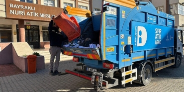 bayraklidan-geri-donusume-1-yilda-650-ton-atik.jpg