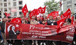 bayrampasada-19-mayis-coskusu-gUJcA4KX.jpg