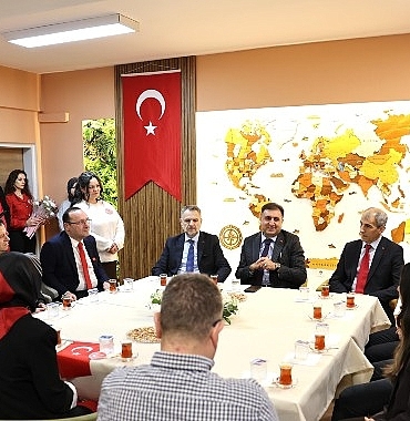 bayrampasada-ikinci-donem-bayrak-sevgisiyle-basladi.jpg