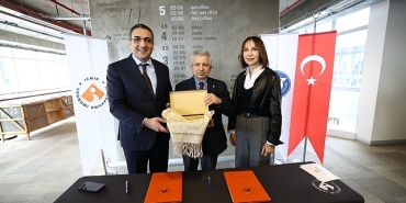 belediye-ve-universite-kadinlara-destek-icin-bulustu.jpg