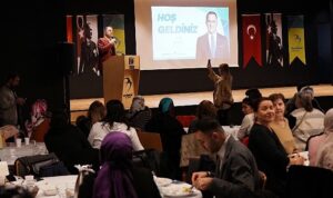 beylikduzu-belediye-baskani-mehmet-murat-calik-kadin-ve-aile-hizmetleri-mudurlugu-tarafindan-duzenlenen-kahvaltida-NpZa6r5G.jpg