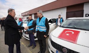 beylikduzu-belediyesi-ramazan-ayi-dolayisiyla-ilcede-yasayan-ihtiyac-sahibi-ailelere-gida-kolisi-desteginde-bulunmaya-eDpFRPdQ.jpg