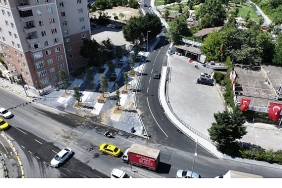 beylikduzune-yeni-bir-kent-meydani.jpg