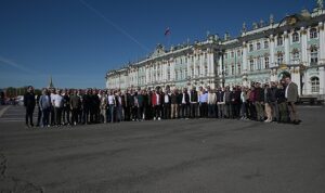 bienin-en-iyileri-st-petersburgta-bulustu-G5LgiGHn.jpg