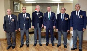 birlikte-dusunup-birlikte-hareket-ediyoruz-biMBhGr4.jpg