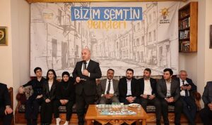 biyik-bizim-semtin-gencleri-her-seyin-en-guzelini-hak-ediyor-qqOePR3R.jpg