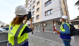 bornovada-61-bin-673-binanin-kimlik-belgesi-cikarildi-HjAMwVsV.jpg
