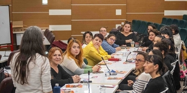 bornovada-kadinlarin-insan-haklari-icin-guclu-adim.jpg