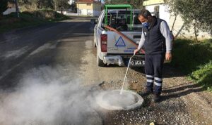 burhaniye-belediyesi-saglik-isleri-mudurlugu-ilaclama-birimi-ekipleri-havalarin-isinmasiyla-sivrisinek-ve-karasinek-larva-bDlT7lKj.jpg