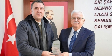 burhaniye-belediyesinden-yerel-uretime-tam-destek.jpg