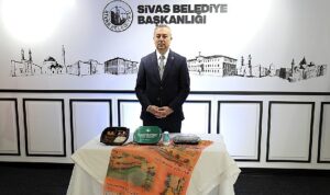 buyuk-birlik-partisi-sivas-belediye-baskani-dr-adem-uzun-secim-donemi-vaatlerini-ve-basliyoruz-dTl9bC4O.jpg