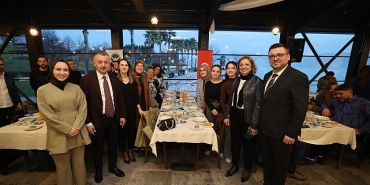 buyukakin-bu-sehrin-emanetcisiyiz.jpg