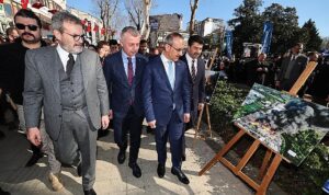 buyukakin-kocaeli-deprem-bolgesinden-elini-cekmedi-pPklAQqI.jpg