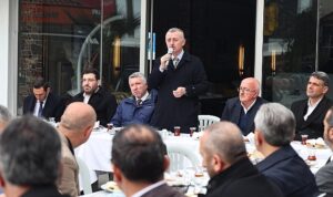buyukakin-ve-kocaman-mobesko-esnafiyla-bulustu-hwsZE7Tt.jpg