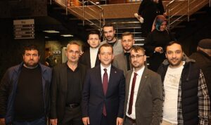 buyukakin-ve-tutusa-manavlardan-yogun-ilgi-QKd3jHMQ.jpg